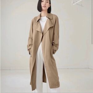 Aritzia Babaton Lawson Beige Trench Coat Flowy Lightweight Spring Classic Sz XXS